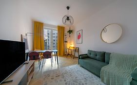 Warsaw Concierge Polin II
